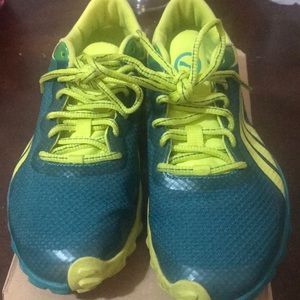 Used puma Faas Foam shoes